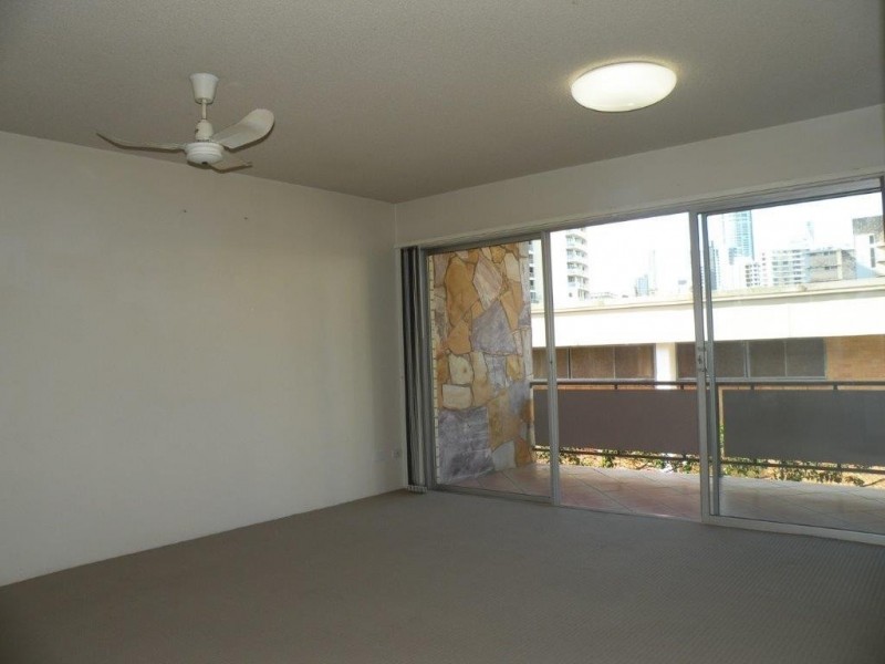 Unit 12/29 Old Burleigh Road, Surfers Paradise QLD 4217