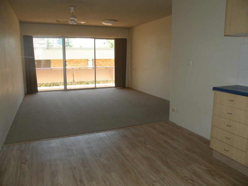 Unit 12/29 Old Burleigh Road, Surfers Paradise QLD 4217