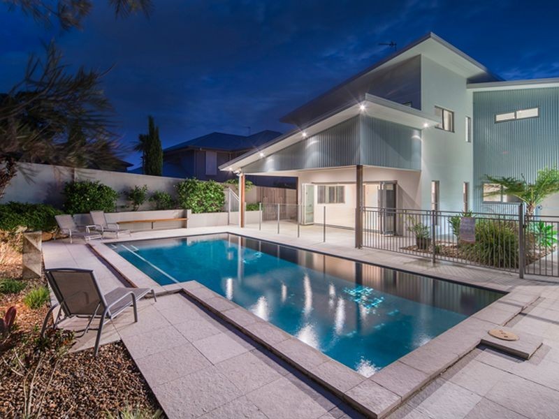 16 Andromeda Parade, Robina QLD 4226