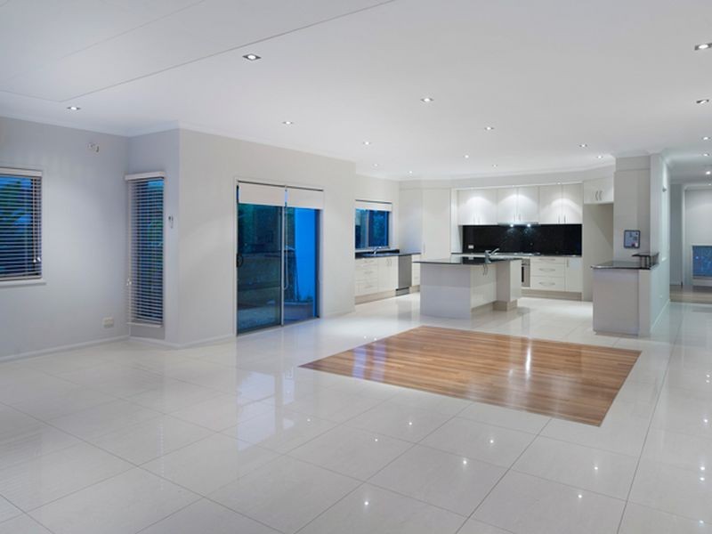 16 Andromeda Parade, Robina QLD 4226