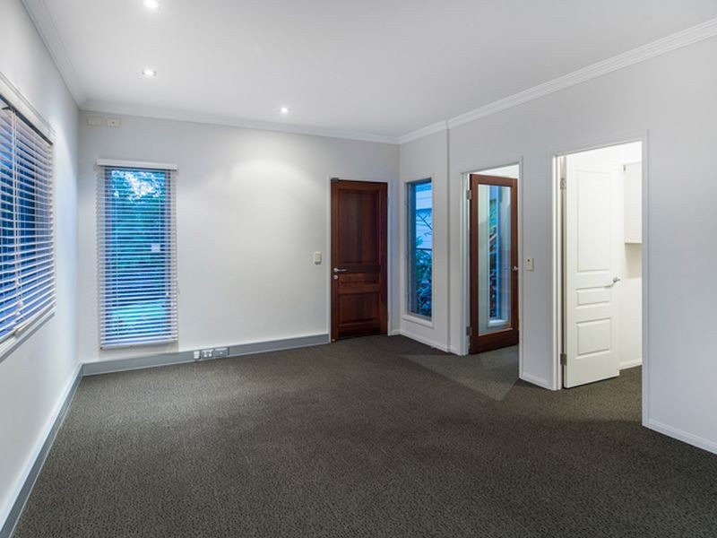 16 Andromeda Parade, Robina QLD 4226