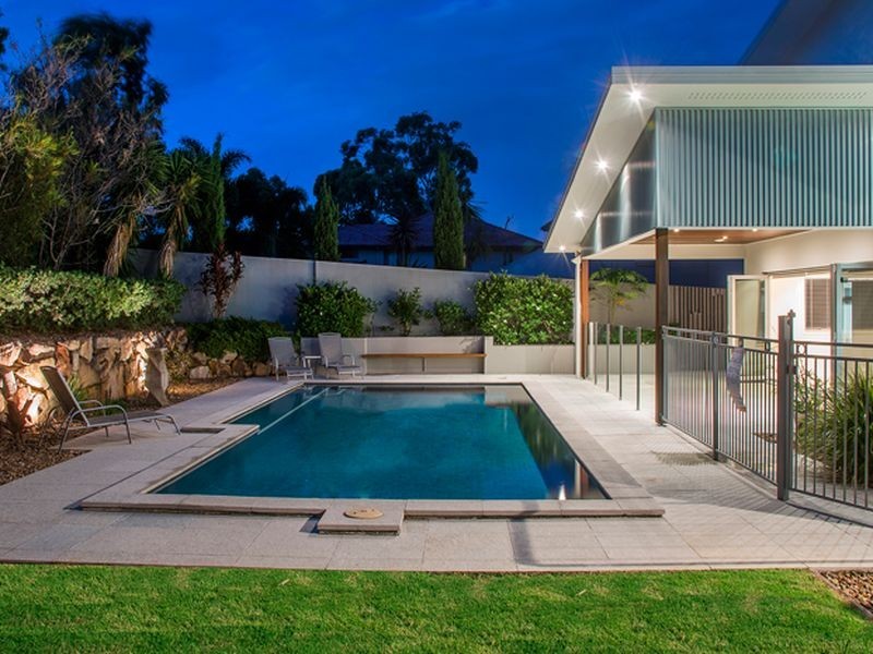 16 Andromeda Parade, Robina QLD 4226