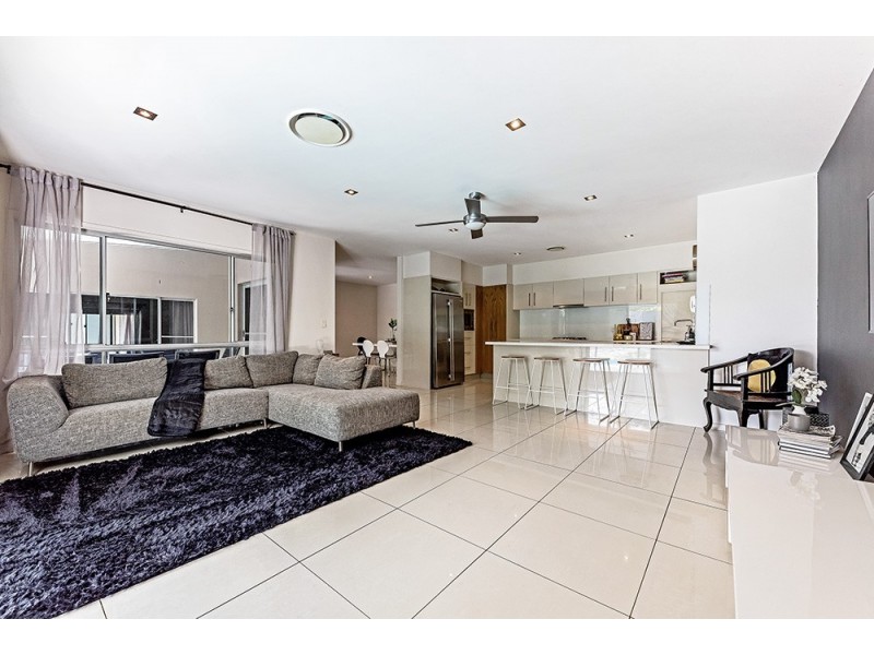 5020B Riverwood Grove, Benowa QLD 4217