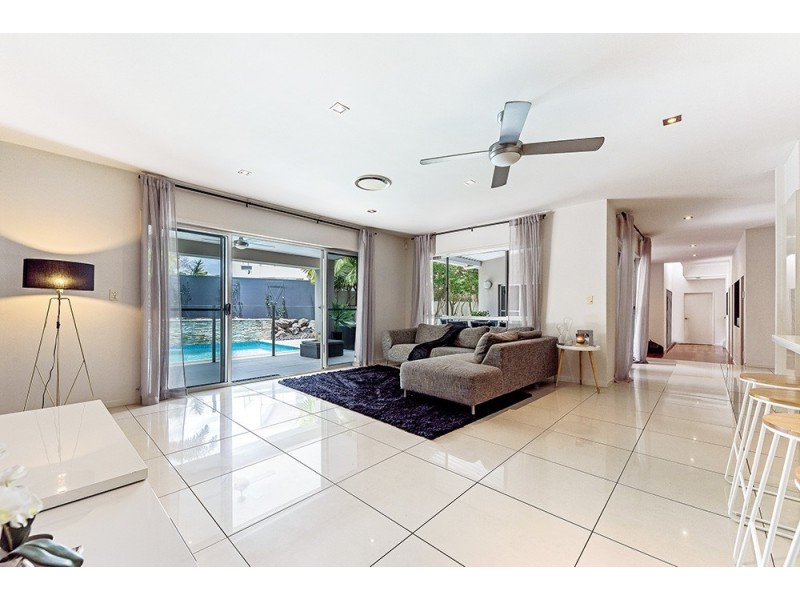 5020B Riverwood Grove, Benowa QLD 4217