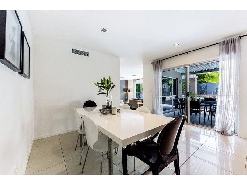 5020B Riverwood Grove, Benowa QLD 4217