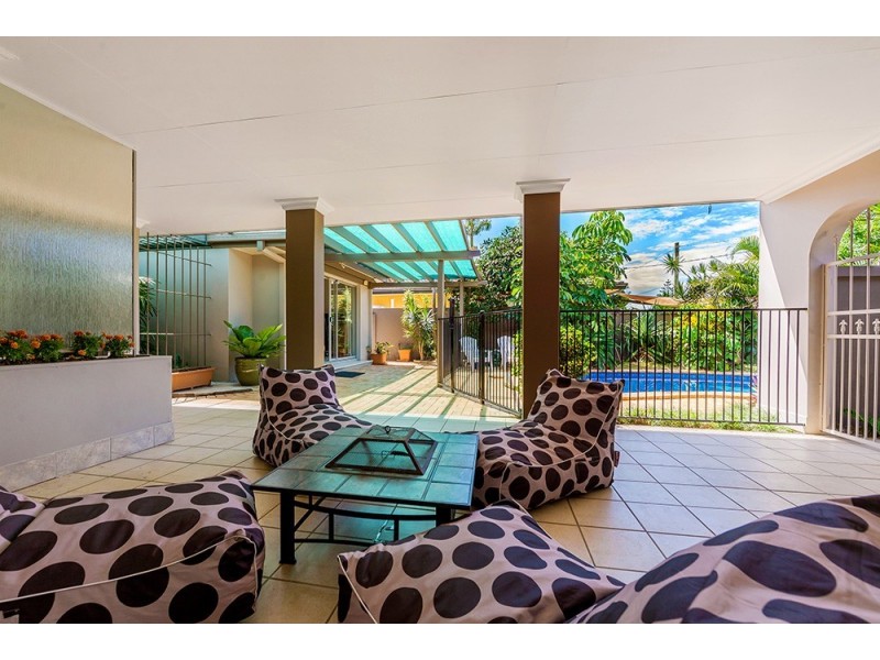 86 Gibraltar Drive, Surfers Paradise QLD 4217