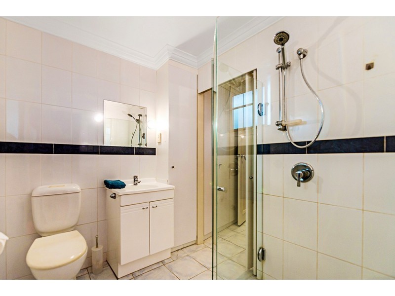 86 Gibraltar Drive, Surfers Paradise QLD 4217