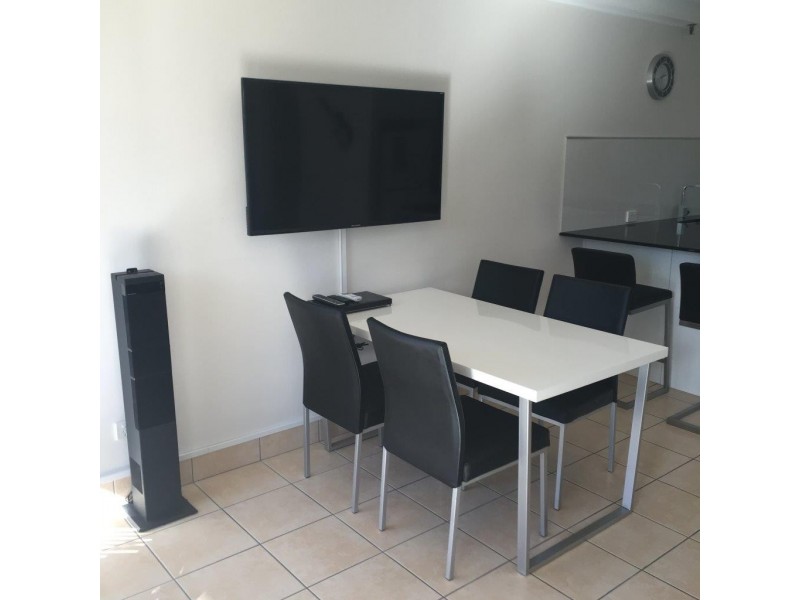 4/35 Broadbeach Boulevard, Broadbeach QLD 4218