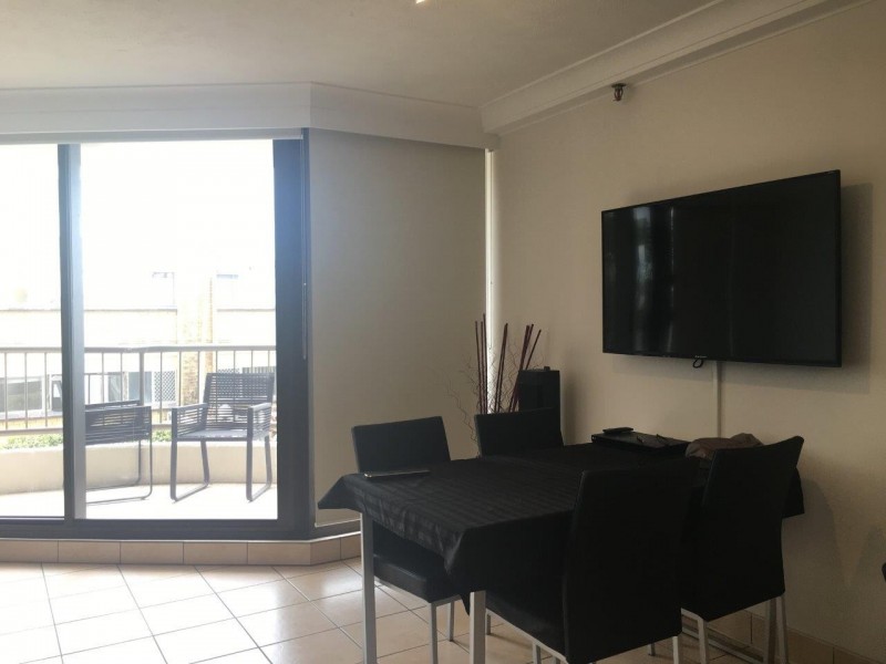 4/35 Broadbeach Boulevard, Broadbeach QLD 4218