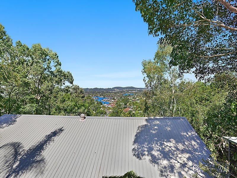 64 Doubleview Drive, Elanora QLD 4221