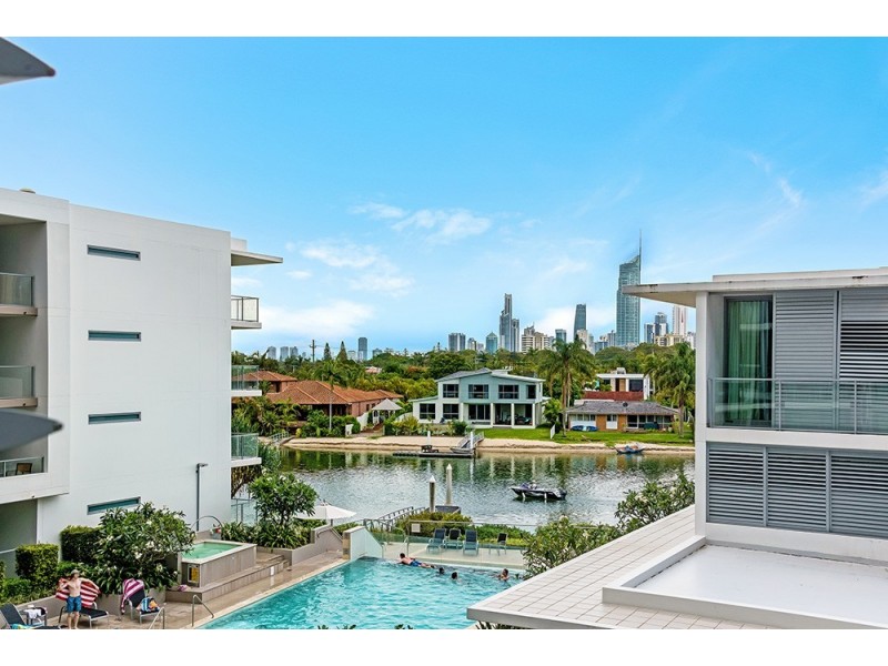 2216/33 T E Peters Drive, Broadbeach Waters QLD 4218