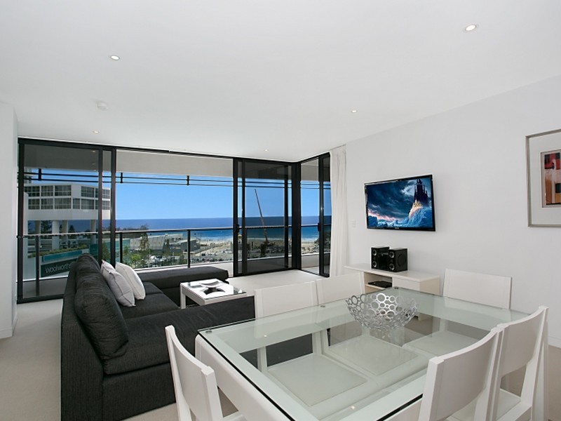 10603/4 Charles Avenue, Broadbeach QLD 4218