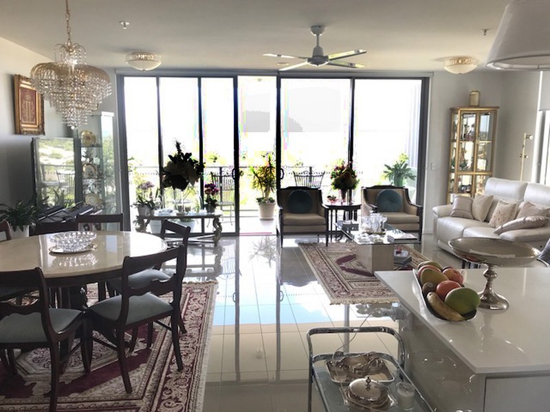 Apartment 908/386 Marine Parade, Labrador QLD 4215