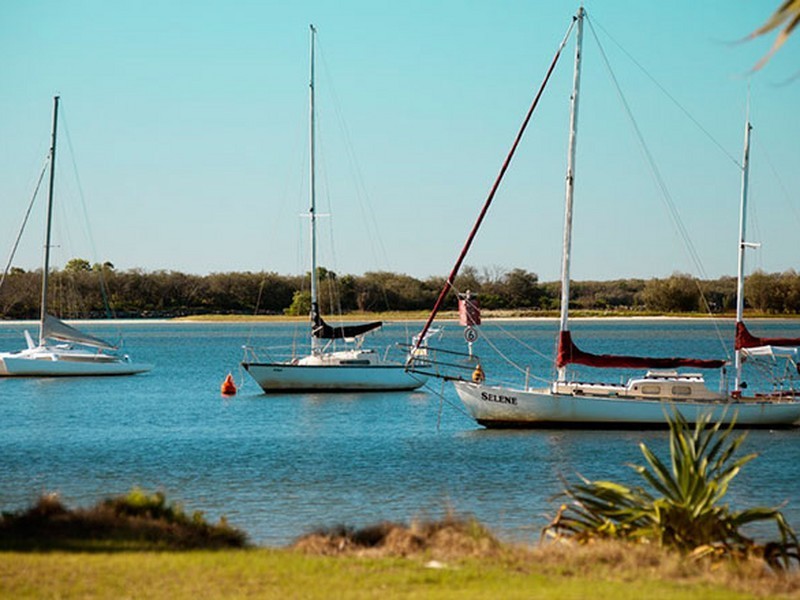 Apartment 908/386 Marine Parade, Labrador QLD 4215