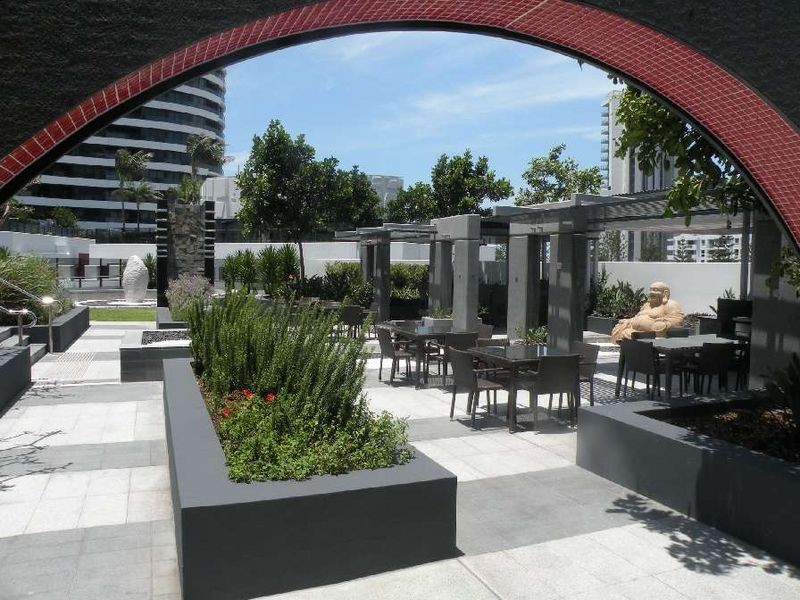 1 Oracle Charles Avenue, Broadbeach QLD 4218