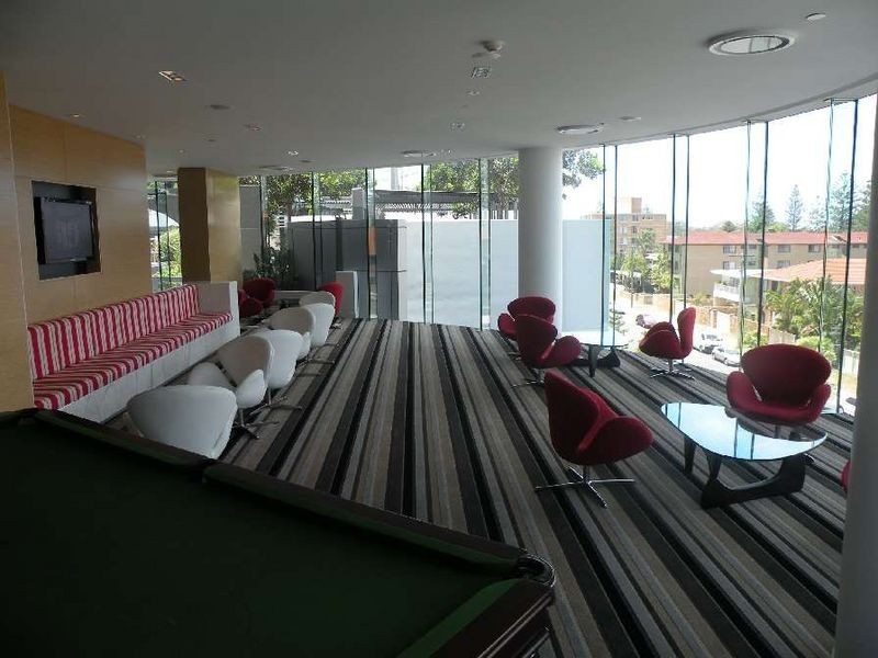 1 Oracle Charles Avenue, Broadbeach QLD 4218