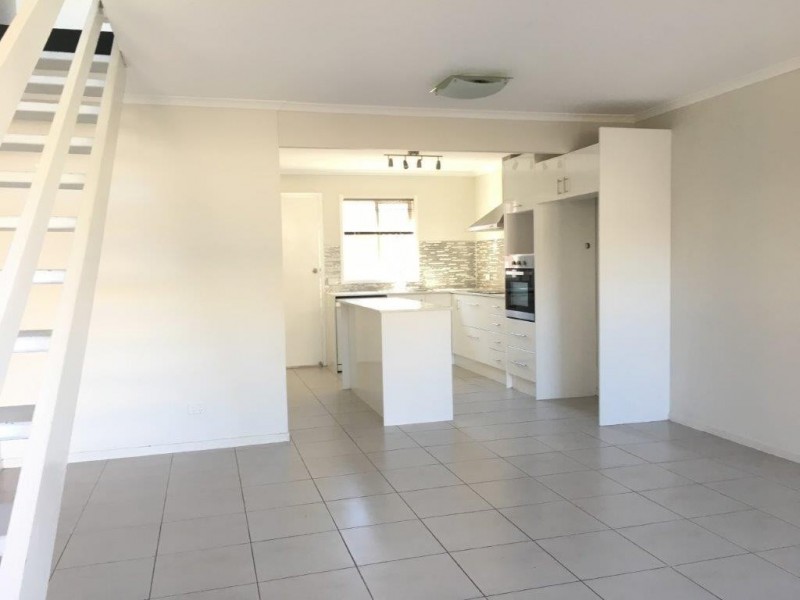 18/96 Smith Road, Woodridge QLD 4114