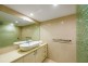 11/8 Queensland Avenue, Broadbeach QLD 4218