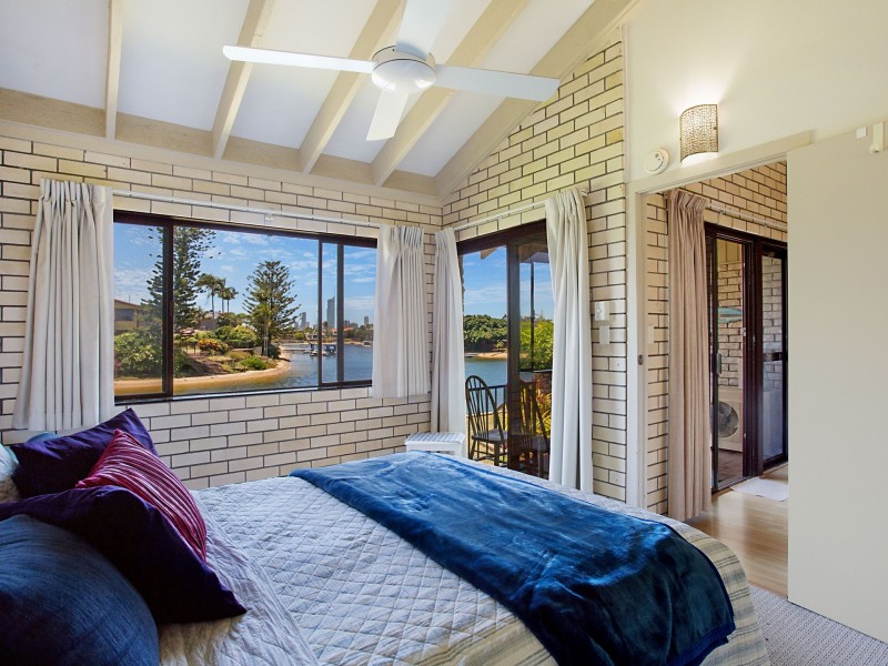 3/59 Hooker Boulevard, Broadbeach Waters QLD 4218