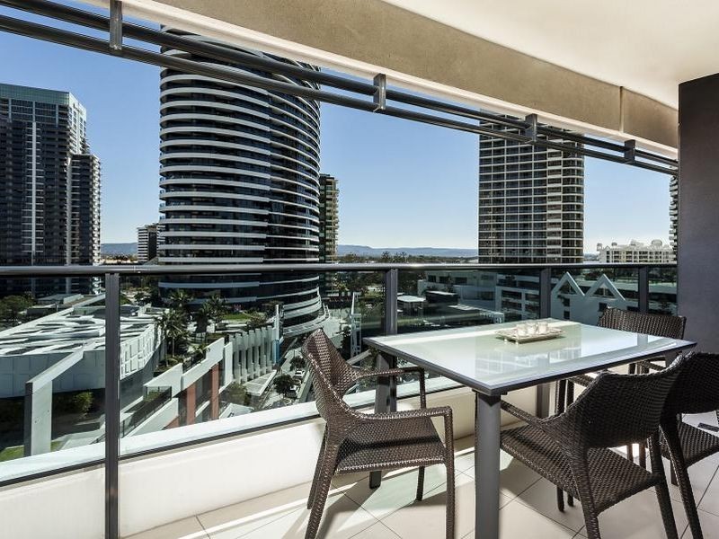 708/1 Oracle Boulevard, Broadbeach QLD 4218