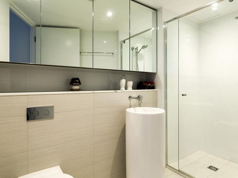 708/1 Oracle Boulevard, Broadbeach QLD 4218
