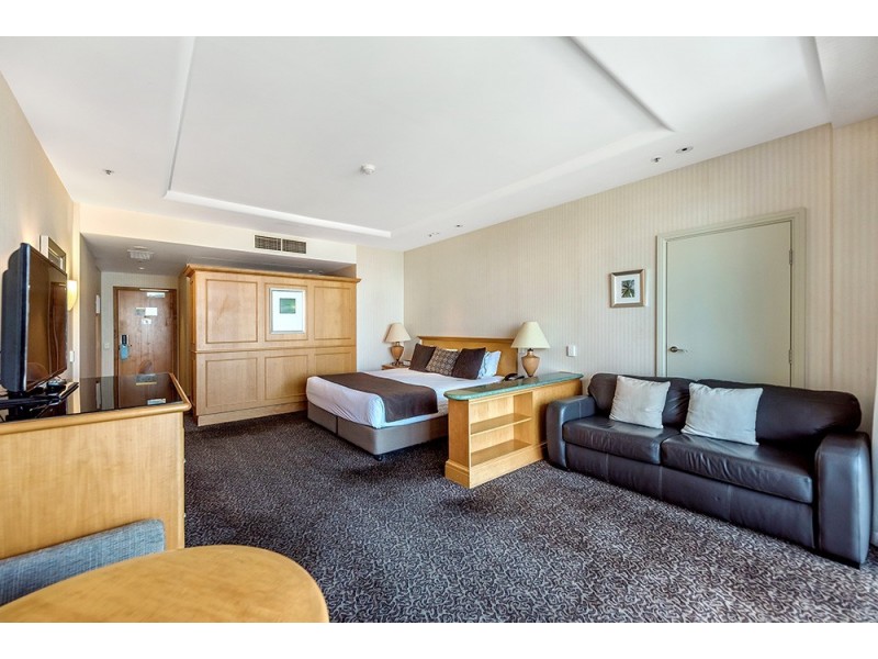 1102/2801-2833 Gold Coast Highway, Surfers Paradise QLD 4217