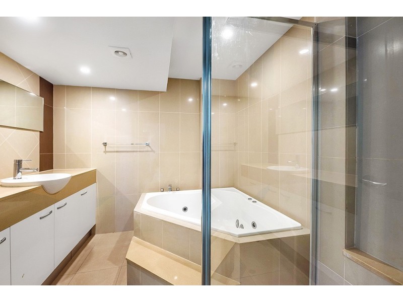 538/3142 Surfers Paradise Boulevard, Surfers Paradise QLD 4217