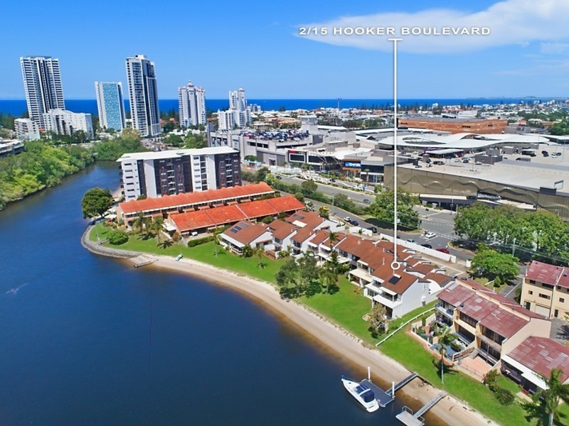 2/15 Hooker Boulevard, Broadbeach Waters QLD 4218