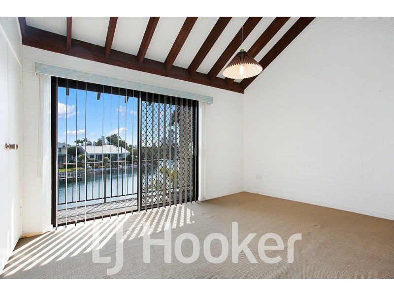 8/49-51 Hooker Boulevard, Broadbeach Waters QLD 4218