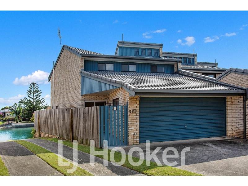8/49-51 Hooker Boulevard, Broadbeach Waters QLD 4218