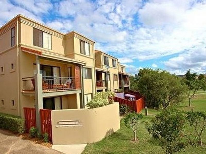 3/1 Alexandrina Drive, Varsity Lakes QLD 4227