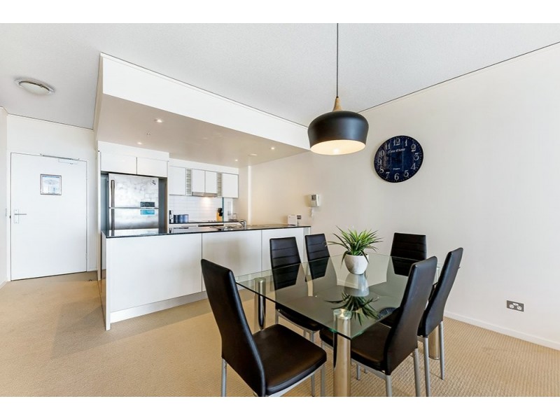 1904/22 Surf Parade, Broadbeach QLD 4218