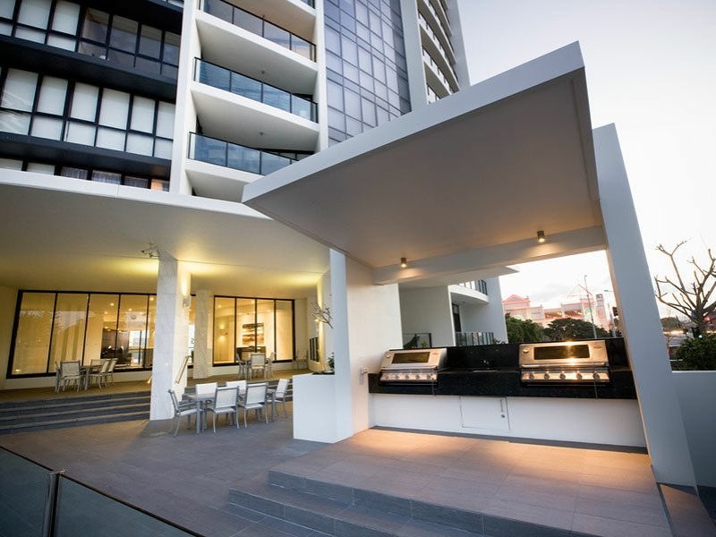 1904/22 Surf Parade, Broadbeach QLD 4218