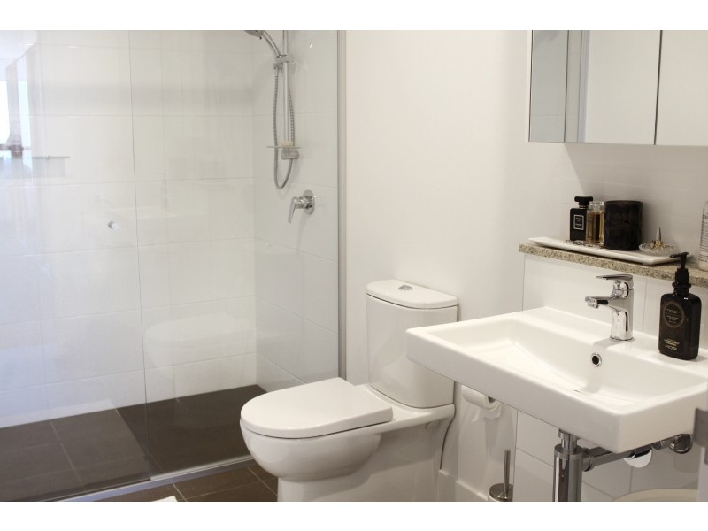 79/2729 SYNERGY’ Gold Coast Highway, Broadbeach QLD 4218