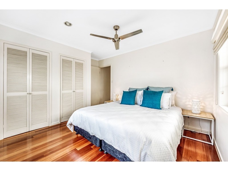 39 Cronin Avenue, Main Beach QLD 4217