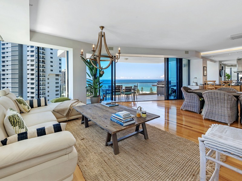 32/11 Peak Avenue, Main Beach QLD 4217