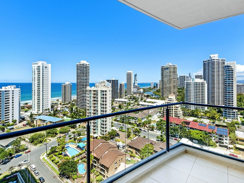 32/11 Peak Avenue, Main Beach QLD 4217