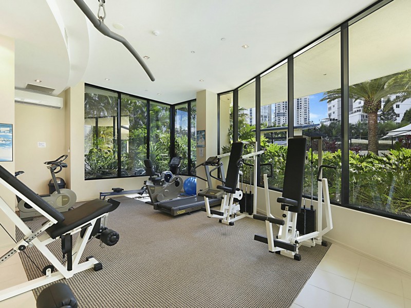 32/11 Peak Avenue, Main Beach QLD 4217