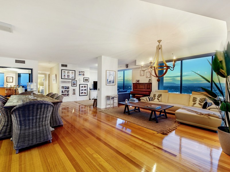 32/11 Peak Avenue, Main Beach QLD 4217