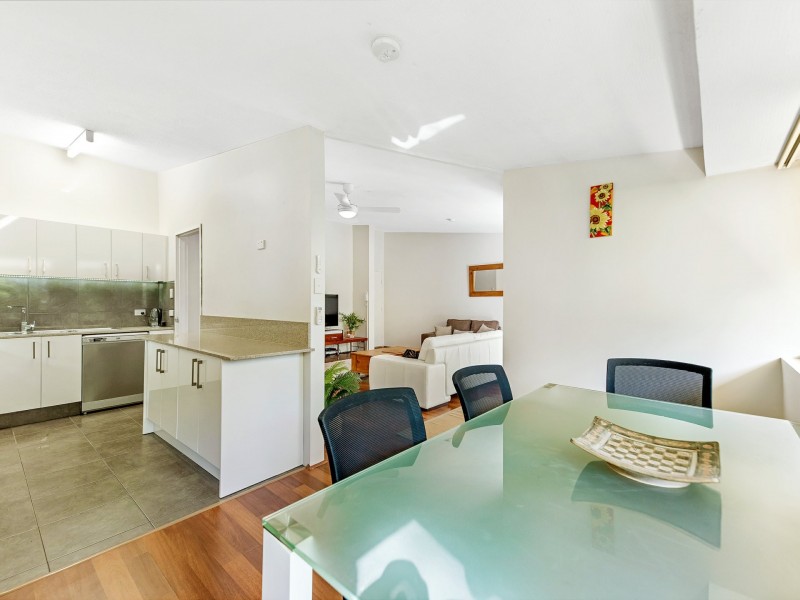 9/20 Rudd Street, Broadbeach Waters QLD 4218