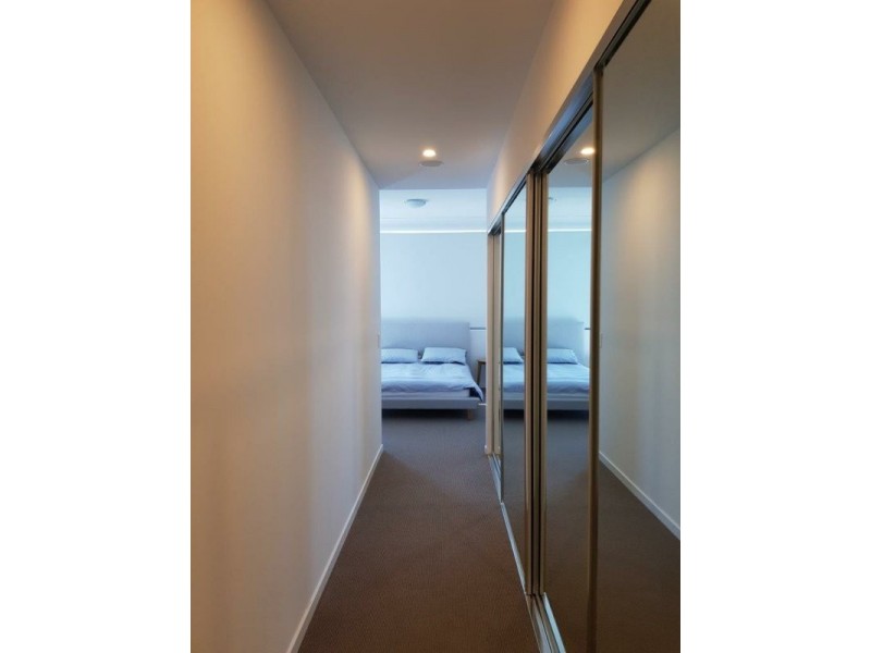 1105/397 Christine Avenue, Varsity Lakes QLD 4227