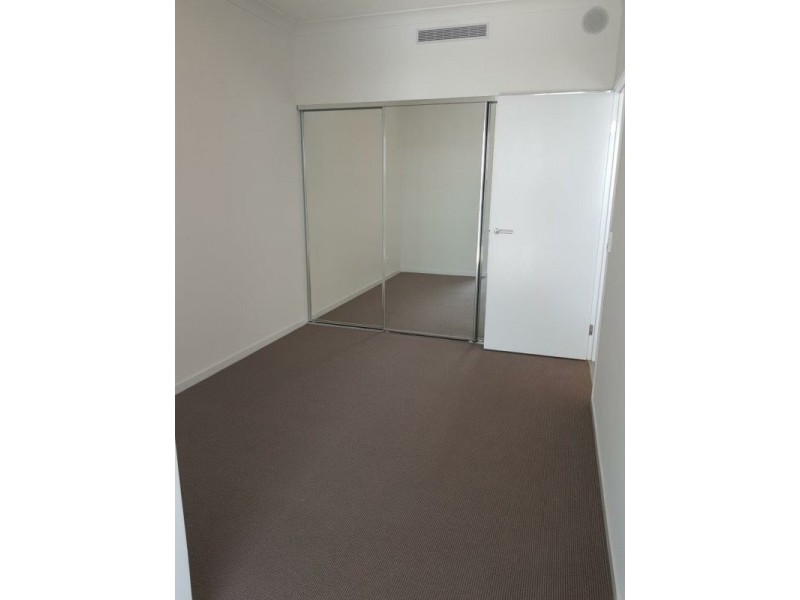 1105/397 Christine Avenue, Varsity Lakes QLD 4227