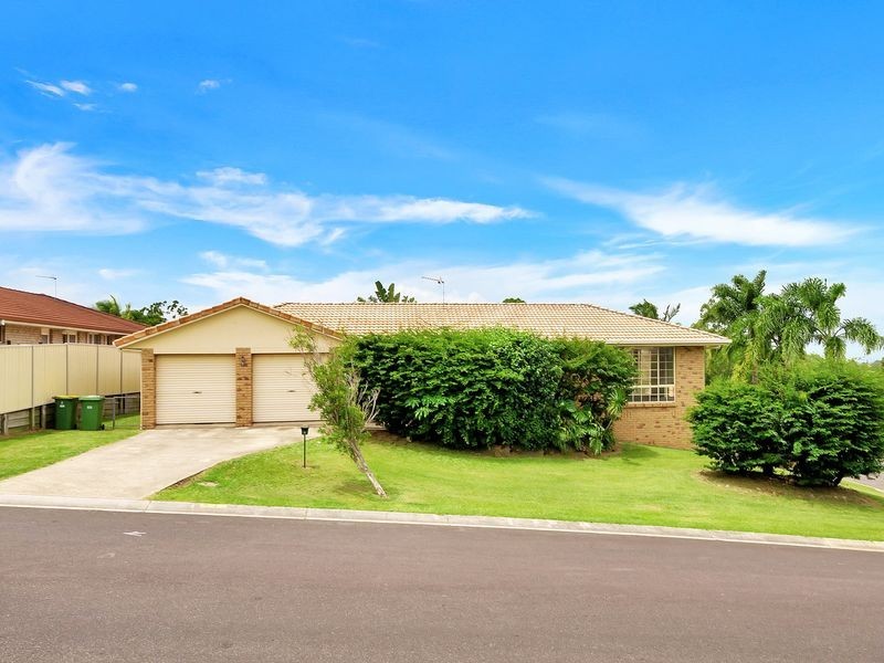2 Regal Court, Highland Park QLD 4211
