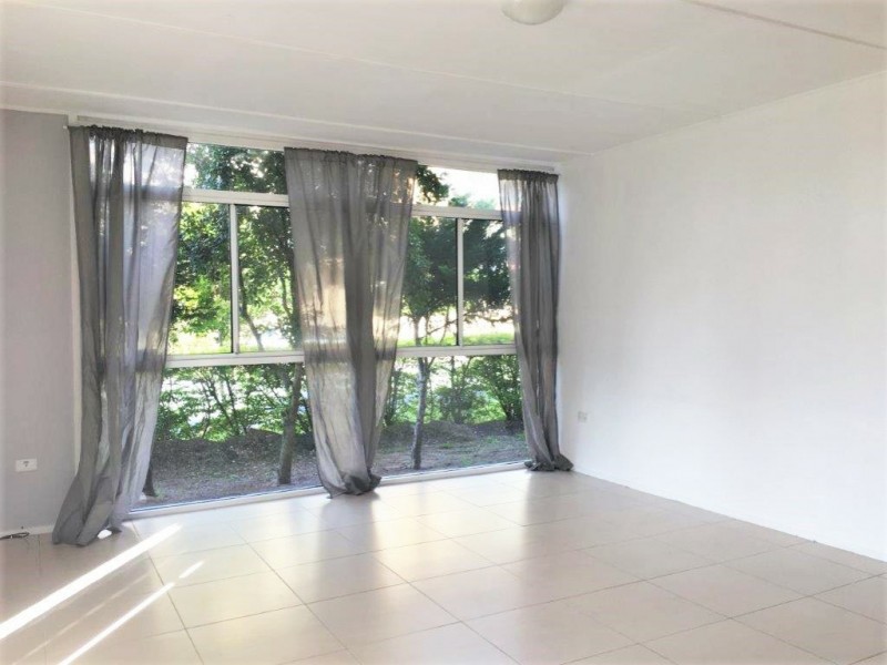 1/162 Surf Parade, Broadbeach QLD 4218