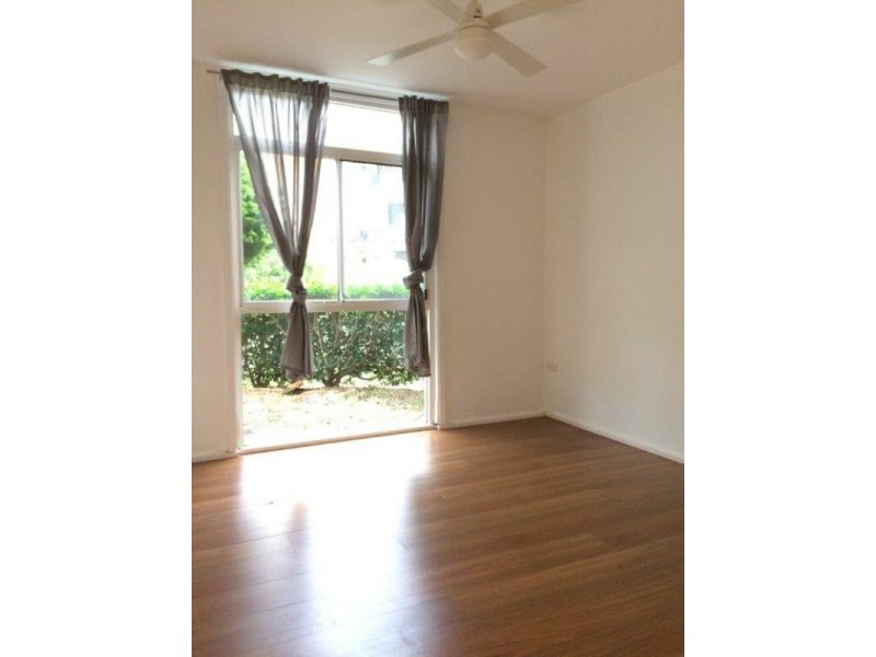 1/162 Surf Parade, Broadbeach QLD 4218