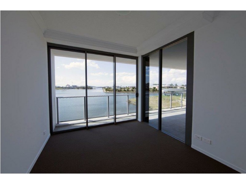 1309/397 Christine Avenue, Varsity Lakes QLD 4227