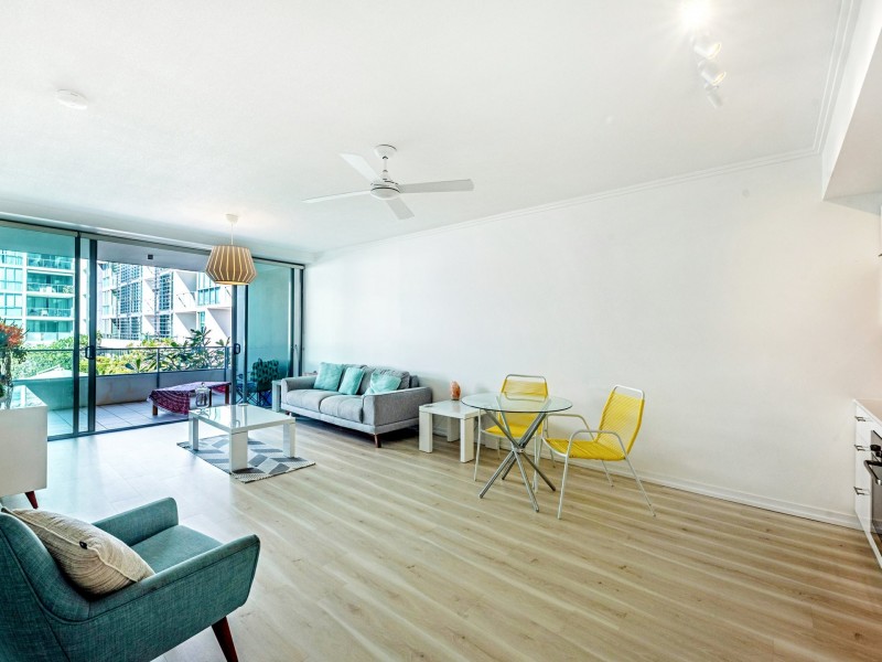 2111/33 T E Peters Drive, Broadbeach Waters QLD 4218