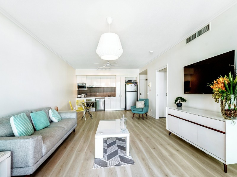 2111/33 T E Peters Drive, Broadbeach Waters QLD 4218