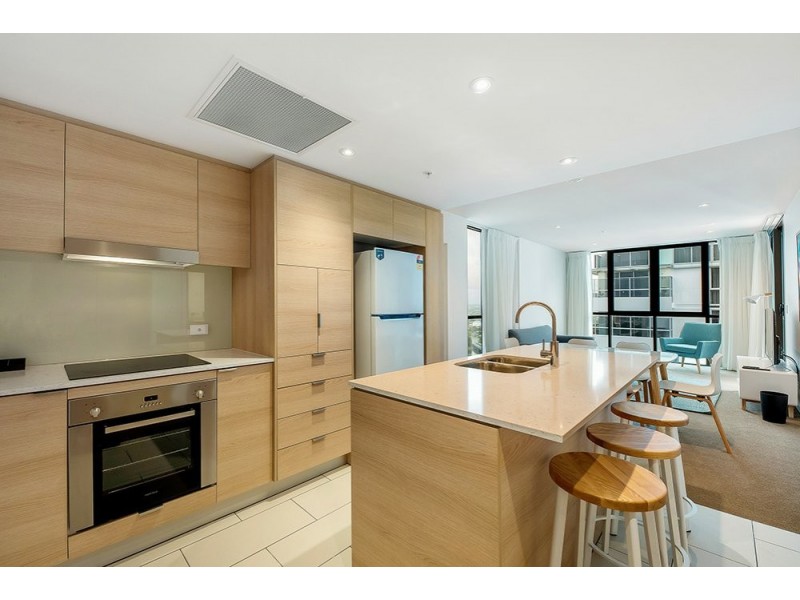 2302/50 Surf Parade, Broadbeach QLD 4218