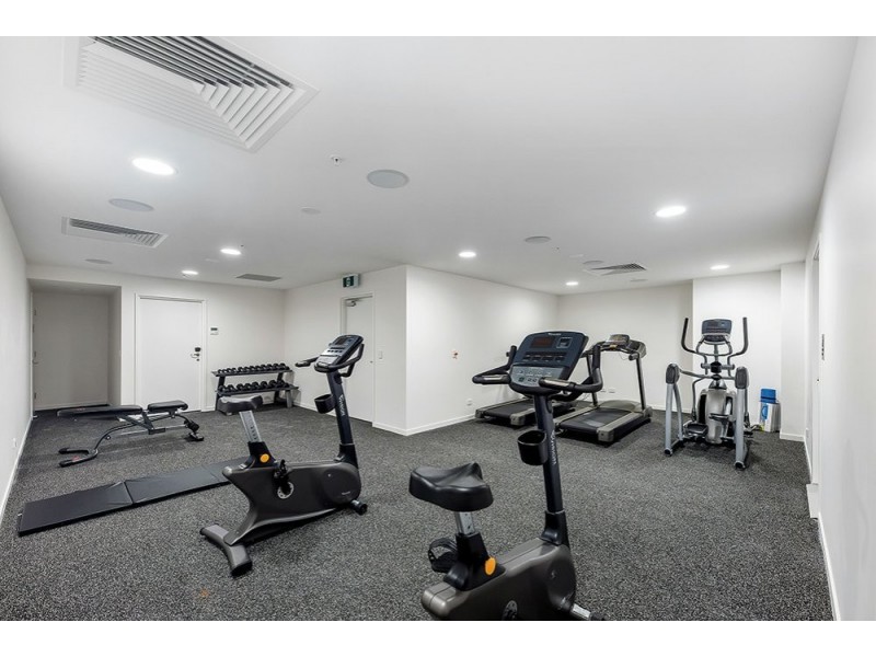 2302/50 Surf Parade, Broadbeach QLD 4218